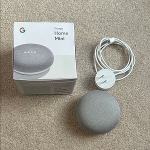 Google Home Mini in Light Gray